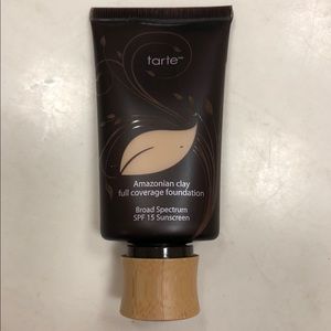 Tarte Amazonian Clay Foundation - Light Sand
